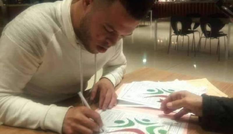 بوشار يوقّع في شباب بلوزداد