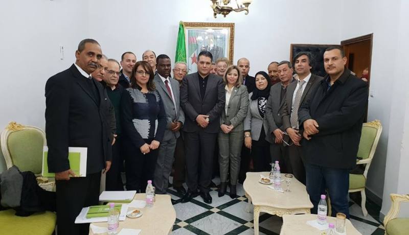 بالصور.. بوشارب يستقبل وفد الافلان إلى الصين