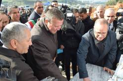 بالصور.. بوعزغي يعطي بزموري إشارة إنطلاق أشغال منطقة نشاطات الصيد البحري