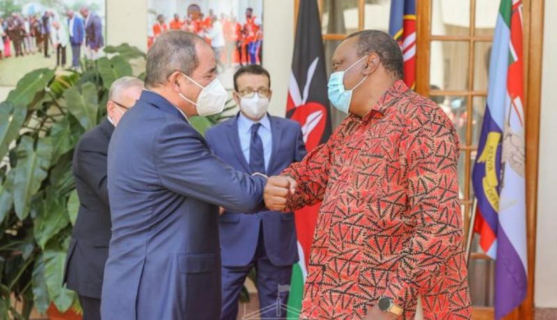 بوقادوم يٌستقبل من طرف الرئيس الكيني