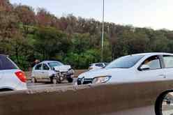 بومرداس: 3 جرحى في اصطدام عدة سيارات بالطريق السيّار بخميس الخشنة