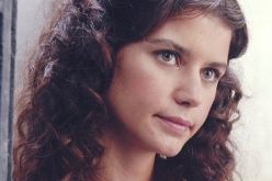 النجمة التركية بيرين سات المعروفة بـ”فاطمة” في الحجر الصحي مع زوجها