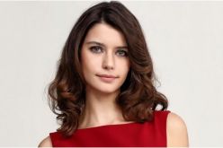 النجمة التركية بيرين سات تتصدر “نتفليكس” في 3 أيام فقط!