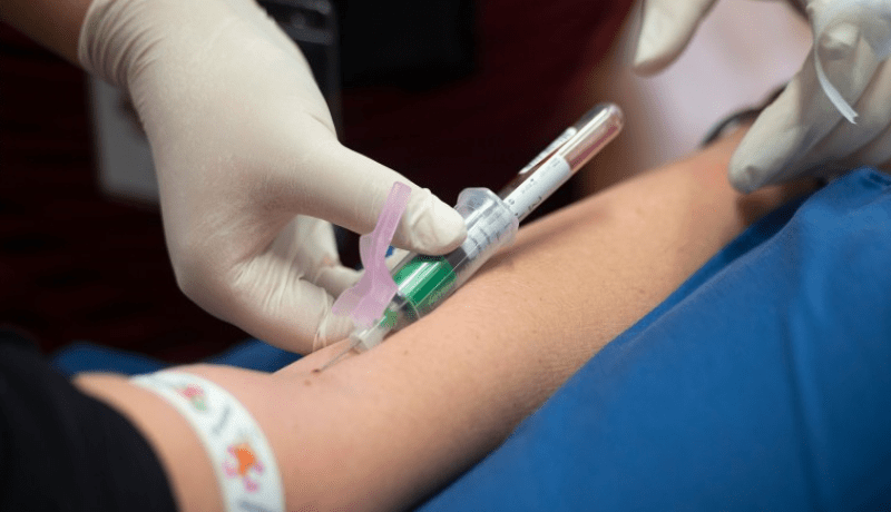 هذا ما قاله فورار حول الإصابة بكوفيد-19 مجددا بعد التعافي