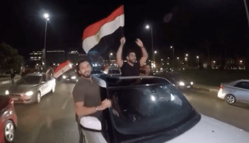 تامر حسني يجنّ بعد تأهّل مصر للمونديال