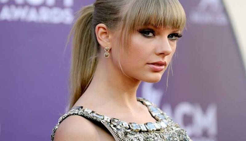 تايلور سويفت تطيح بديسباسيتو في التّصنيف العالمي
