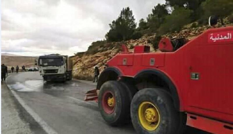 بالصور.. 7 جرحى في حادثي مرور منفصلين بتبسة