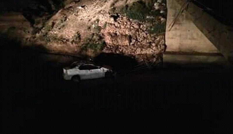 تبسة.. مقتل سيدتين إحداهما حامل في سقوط سيارة من أعلى جسر