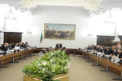 الرئيس تبون يهنئ الجزائريين بالذكرى المزدوجة لتأسيس الاتحاد العام للعمال وتأميم المحروقات