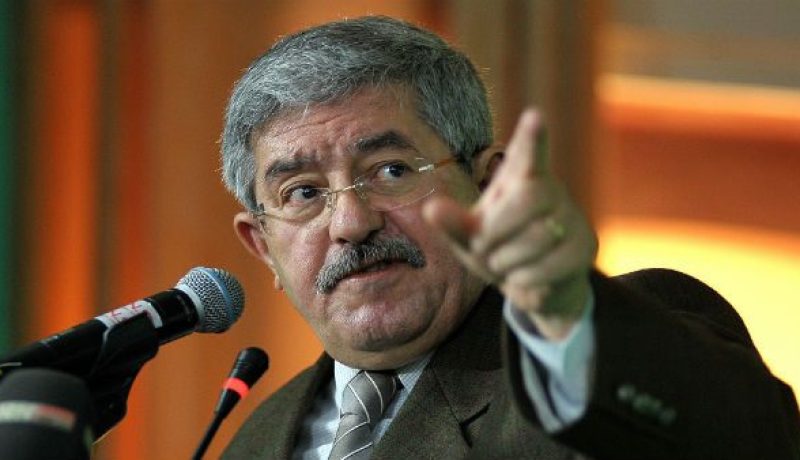 أويحيى يرد على الذين ينادون بتدخل الجيش
