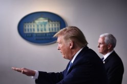 ترامب يأمر القوات البحرية الأمريكية بتدمير السفن الحربية الإيرانية