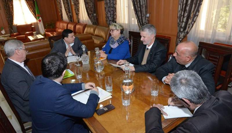 وزير التربية يستقبل ممثلي أولياء التلاميذ