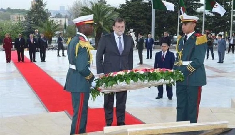 رئيس الحكومة الإسبانية يترحّم على أرواح الشهداء بمقام الشهيد