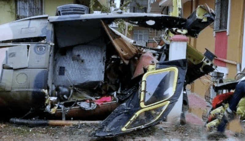 بالفيديو.. مقتل 4 جنود في تحطم مروحية عسكرية بتركيا 