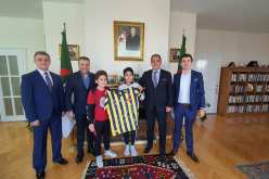 سفير الجزائر بأنقرة يستقبل رجال أعمال أتراك لبحث العلاقات الاقتصادية