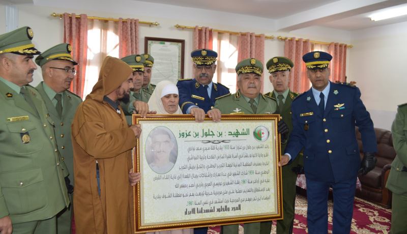 تسمية الفوج 782 للرماة المغاوير بالاغواط باسم الشهيد بن جلول بن عزوز