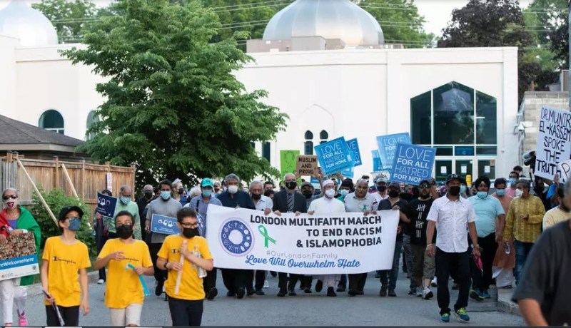 تشييع عائلة مسلمة قتلت في عملية دهس في كندا