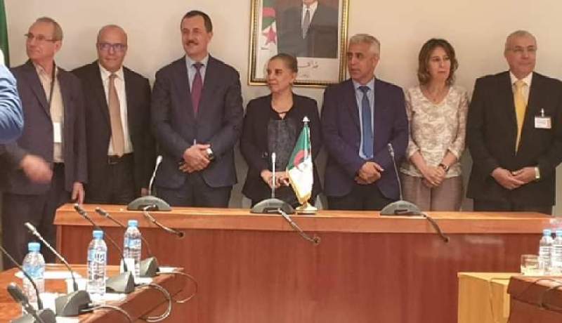 إتفاق يضم مجمعات جزائرية بمختلف القطاعات في تكتل موحد