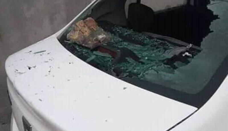 ورقلة : مختلة عقليا تعتدي بقضيب حديدي على إمرأة وتخرب مركبات