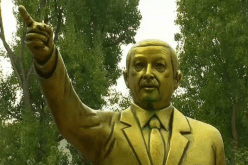 ألمانيا تزيل تمثالا ذهبيا لأردوغان