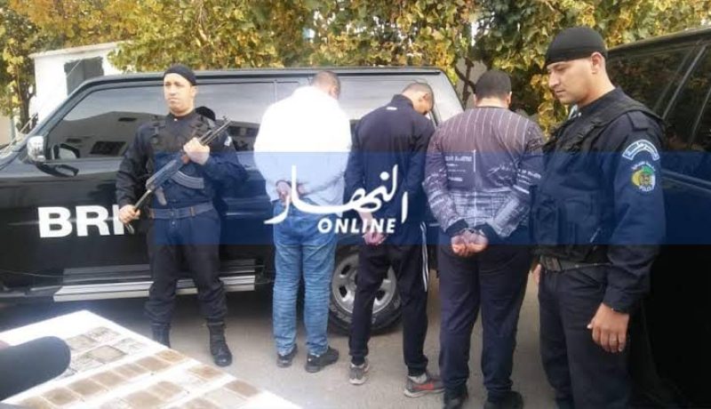 سكيكدة.. الإطاحة بعصابة بيع المخدرات ببوزعرورة