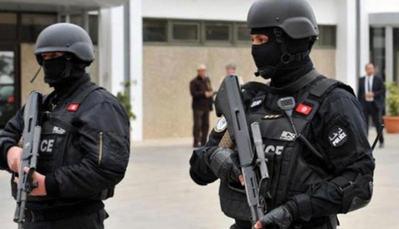 تفكيك خليّة إرهابية تتكون من 9 عناصر في سيدي بوزيد بتونس