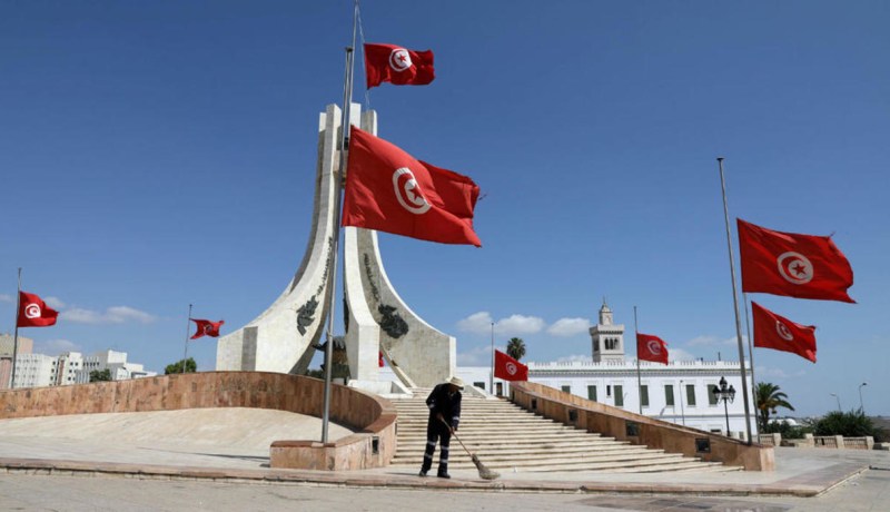 تونس تفتح مساجدها امام المصلين