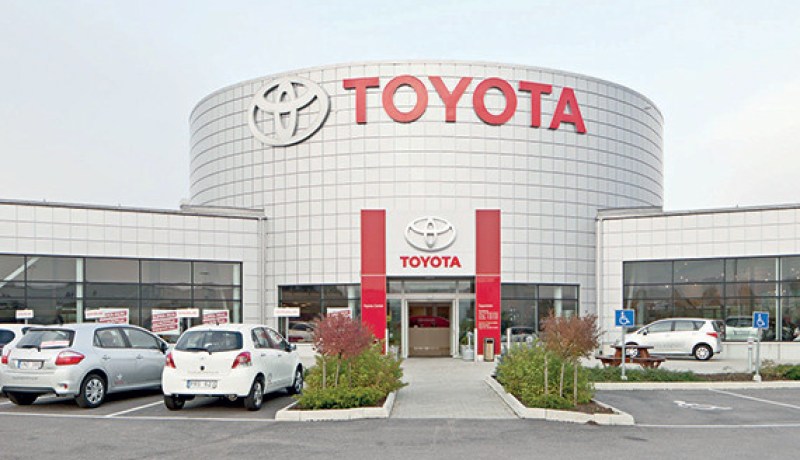 شركة تويوتا تتوقع تراجع أرباحها بنسبة 80 بالمائة