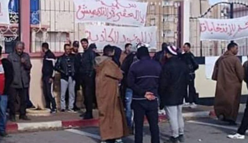 محتجون يغلقون مقر بلدية سرغين بتيارت والدرك يوقف 6 أشخاص