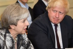 تيريزا ماي تطالب جونسون بالإعتذار من المسلمات
