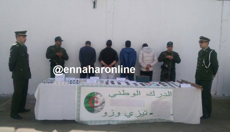 درك تيزي وزو يوقف 4 أشخاص يروّجوا المخدرات بالولاية