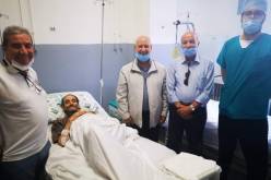 مدير الثقافة بعنابة يزور الفنان الكبير إبراهيم باي بالمستشفى