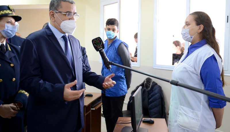 جراد: كل مخابر العالم تعمل على إعداد اللقاح منتصف السنة القادمة.. وإن توفر ستضمن الجزائر توزيعه
