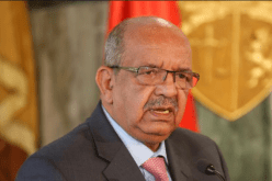 عبد القادر مساهل يعزي عائلة الفنان الراحل جمال علام