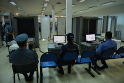 محاكمة جمركي صوّر مسؤولين ومشاهير ونشرها على صفحات معادية للجيش