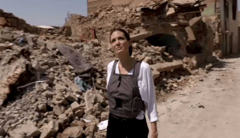 أنجلينا جولي تزور “الموصل” بالعراق في ثاني ايام العيد