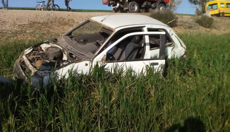 بالصور.. إصابة شخص في إنقلاب سيارة بتلمسان