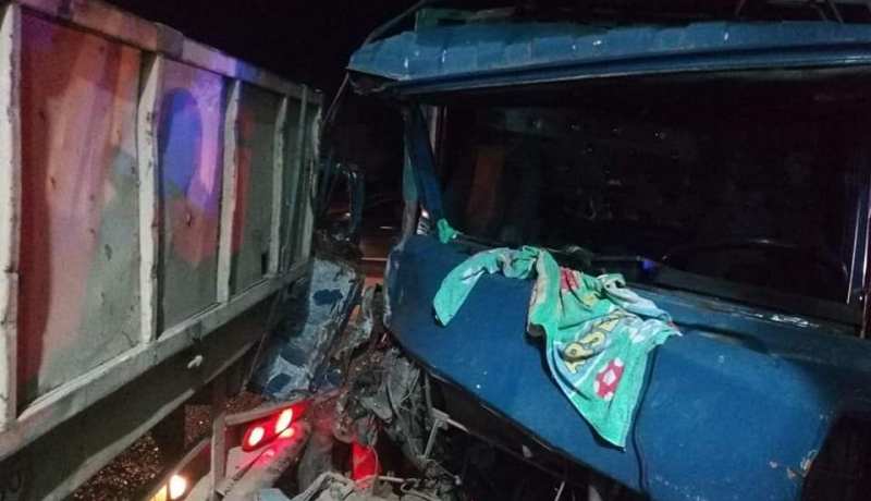 بالصور.. إصطدام بين شاحنتين يخلف جريحا بمستغانم