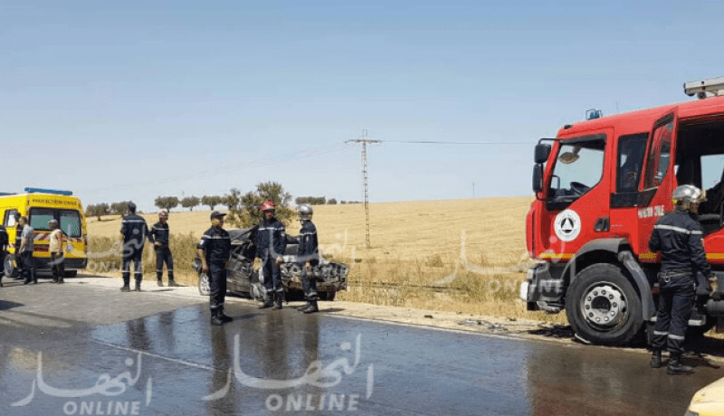 14 جريحا في اصطدام شاحنة بحافلة بالطريق السيار في البليدة