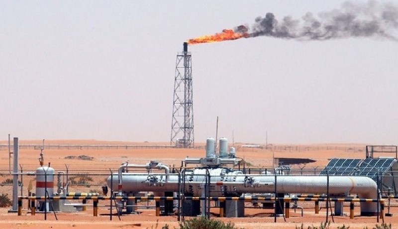 المنشآت البترولية تغرق في مياه الصرف الصحي بحاسي مسعود