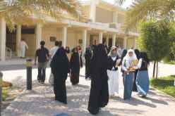 الحكومة تفرض اللباس المحتشم في الجامعات