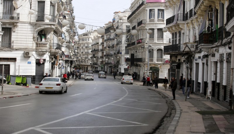 ولاية الجزائر.. تطبيق الحجر الجزئي المنزلي وتعليق حركة مرور السيارات يومي العيد