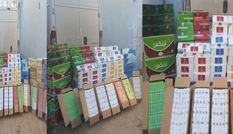 بالصور ..حجز أزيد من 34 ألف علبة سجائر غرب الجزائر