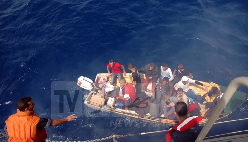 هكذا حاول شرطي بالمطار الحرقة بقريبيه في رحلة سرية تورط فيها 13 متهما