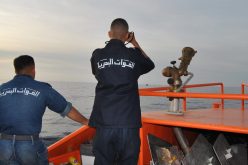 حرس السواحل لوهران ينقذون 3 حراقة من الغرق بعرض بحر بوزجار