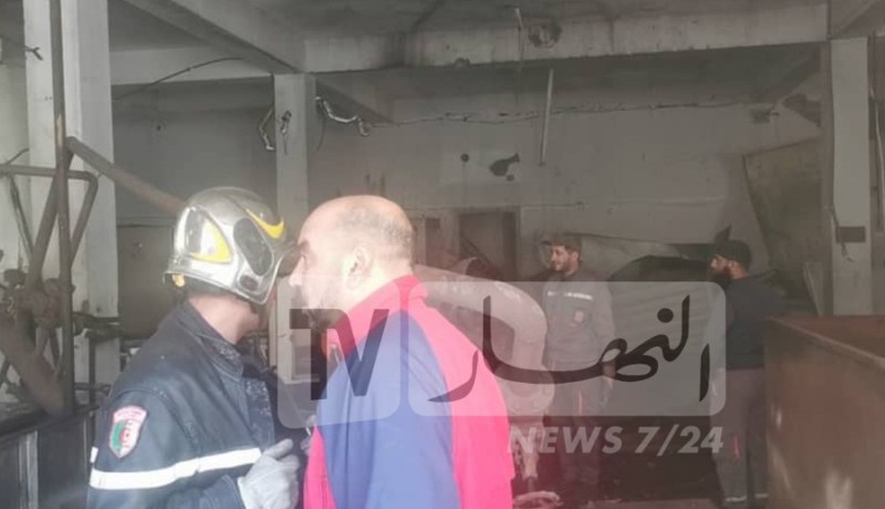 بالصور.. حريق مهول في مصنع لصناعة الحلوى وانفجار سخان الماء يخلّف ضحيتين بوهران