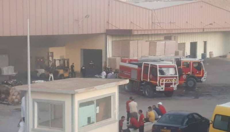 بالصور.. حريق في مصنع للعصير بالمنطقة الصناعية منعة في باتنة