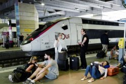 حريق يعطل حركة القطارات في فرنسا