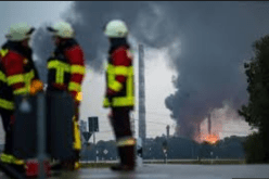 8 جرحى وإجلاء 1800 آخرين إثرحريق بمجمع لتكرير النفط في ألمانيا