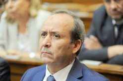 حزبلاوي: “بوتفليقة يعطي تعليمات صارمة للتكفل بالمصابين بـ”الكوليرا”